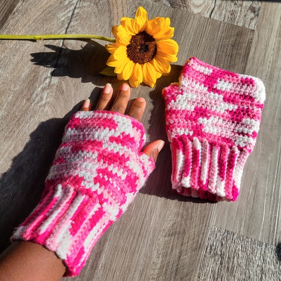 Handmade Crochet Candycane Fingerless Gloves - Picture 2 of 11